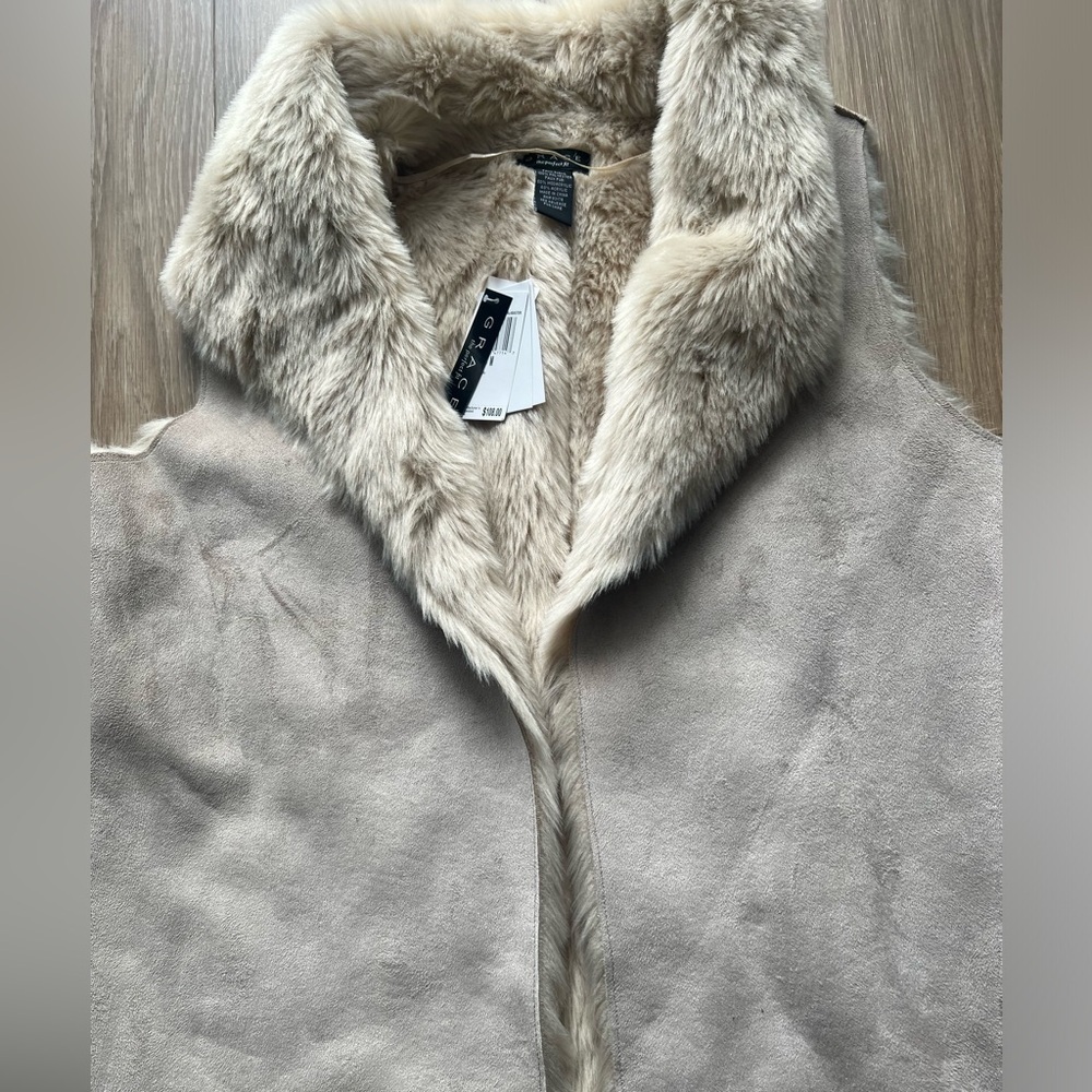 Grace & Lace Taupe Faux Fur Vest Size M NWT - Picture 3 of 6